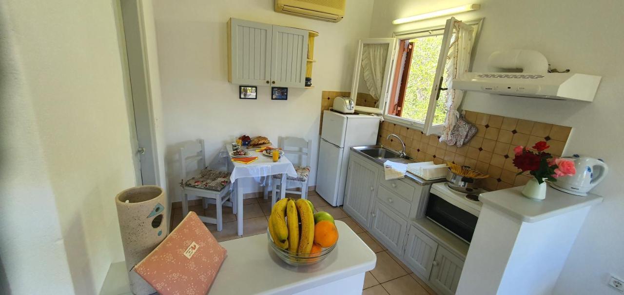Aphrodite Studios & Apt With Pool Lakka  Bagian luar foto