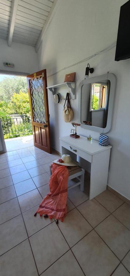 Aphrodite Studios & Apt With Pool Lakka  Bagian luar foto