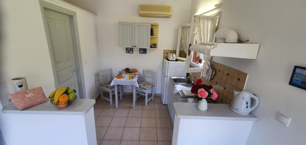 Aphrodite Studios & Apt With Pool Lakka  Bagian luar foto