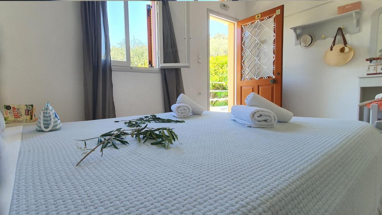 Aphrodite Studios & Apt With Pool Lakka  Bagian luar foto