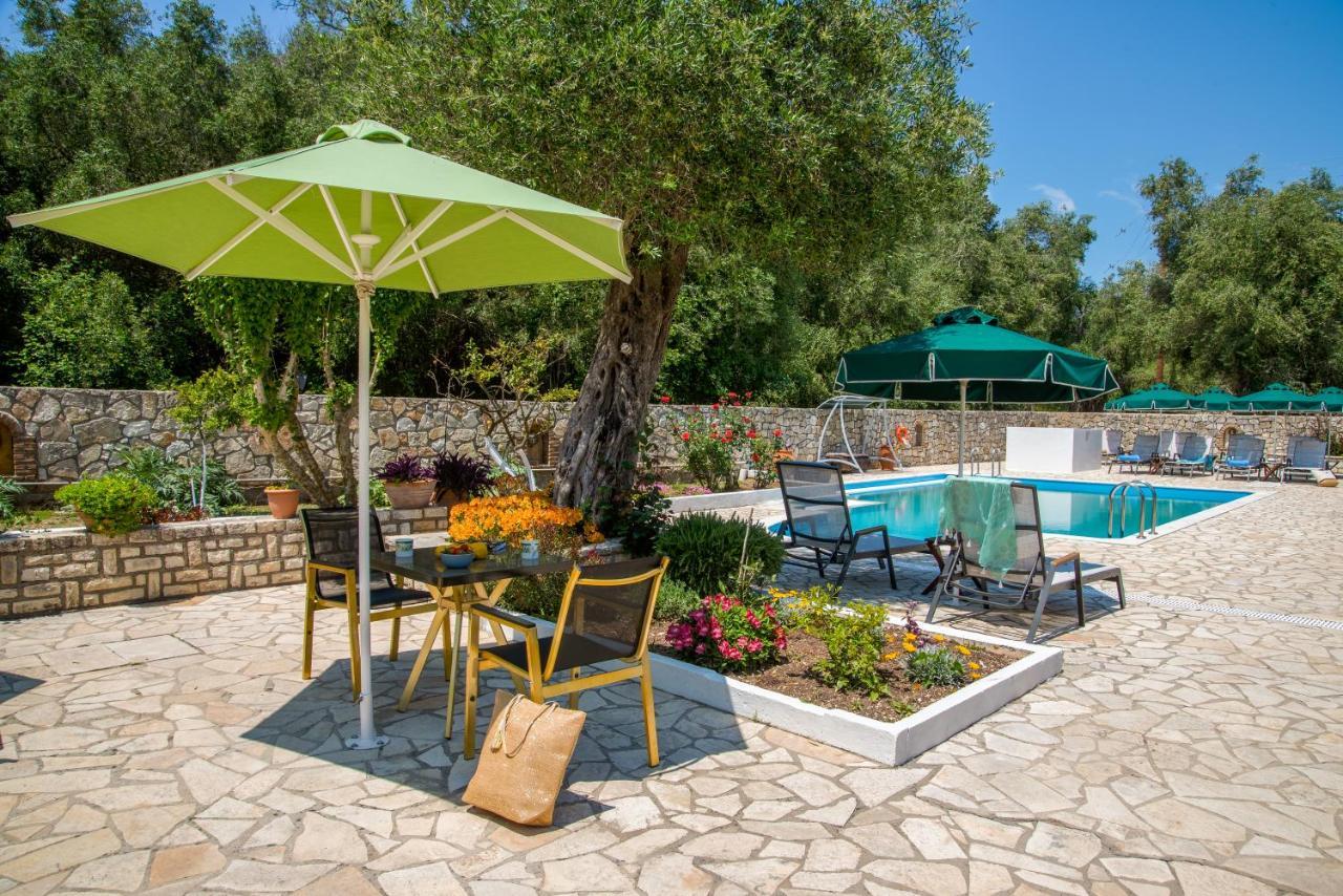 Aphrodite Studios & Apt With Pool Lakka  Bagian luar foto