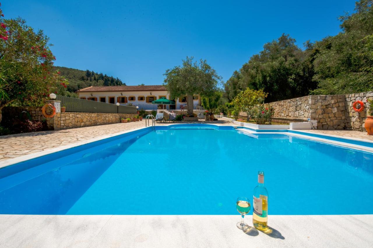 Aphrodite Studios & Apt With Pool Lakka  Bagian luar foto